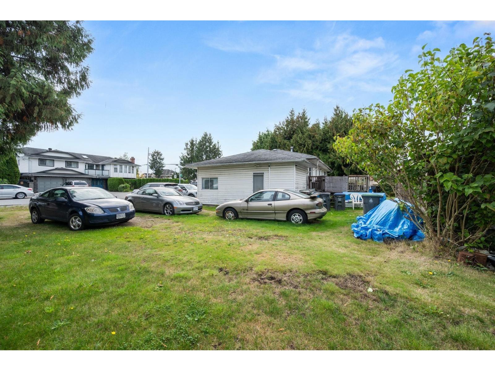 3 Bed, 1 Bath House for Sale in Surrey – 12411 78 AVENUE, Surrey – MLS# R3150476 - Image 6
