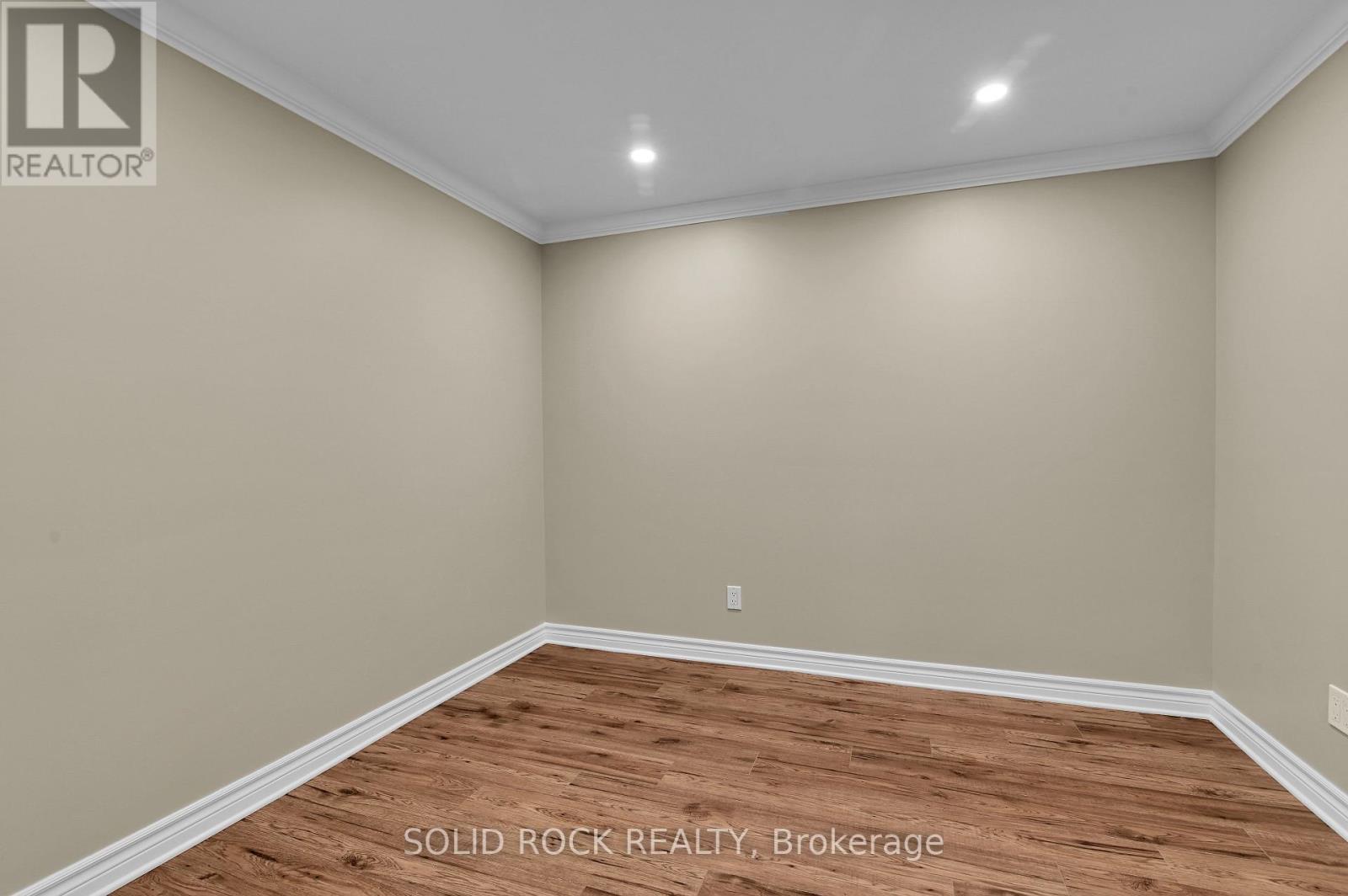 #103 856 NOTRE-DAME STREET - Image 30