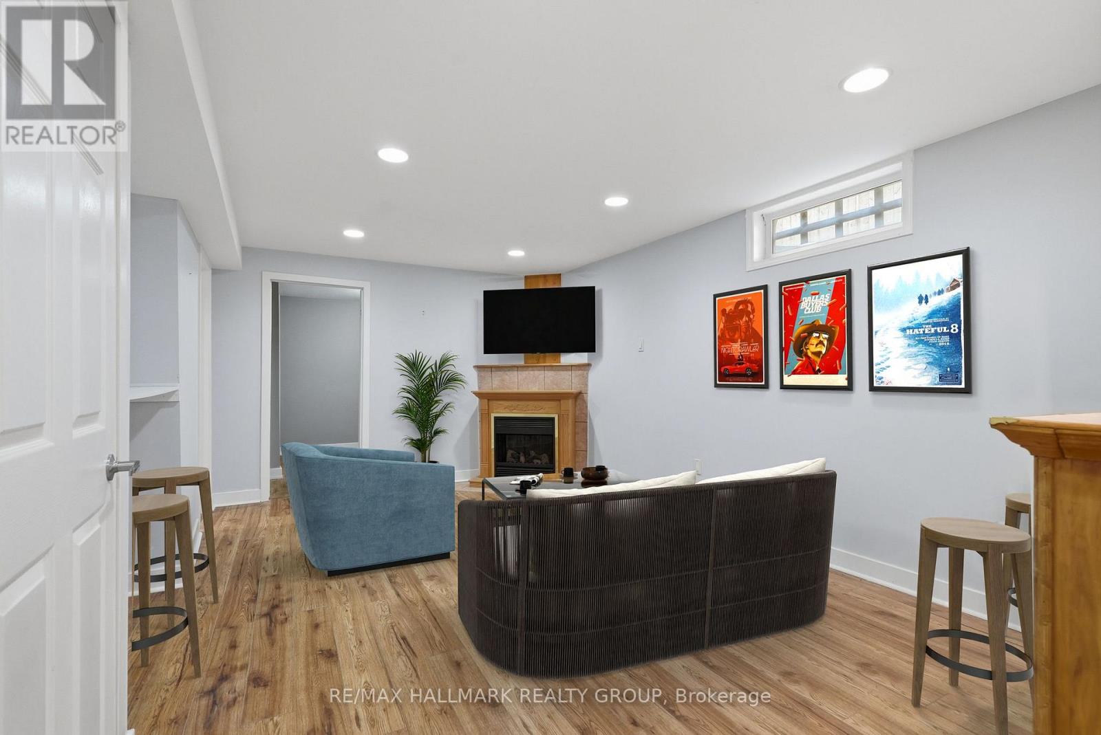 30 ROWE DRIVE - 17