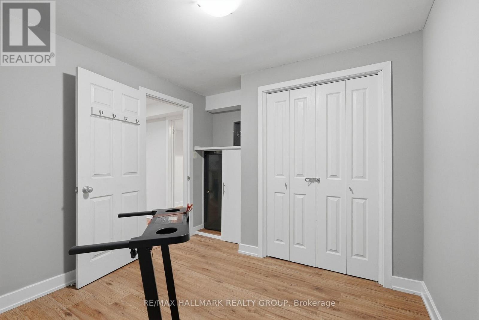 30 ROWE DRIVE - 20
