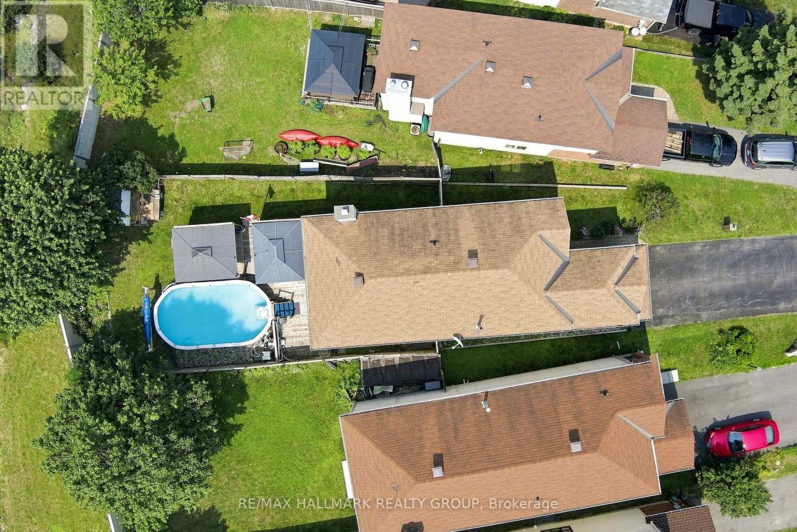 30 ROWE DRIVE - 25
