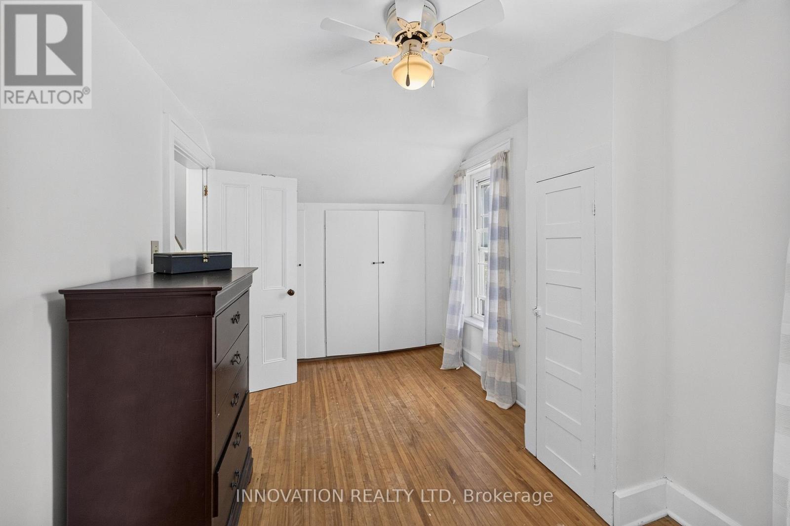 58 LAKE AVENUE E - 27