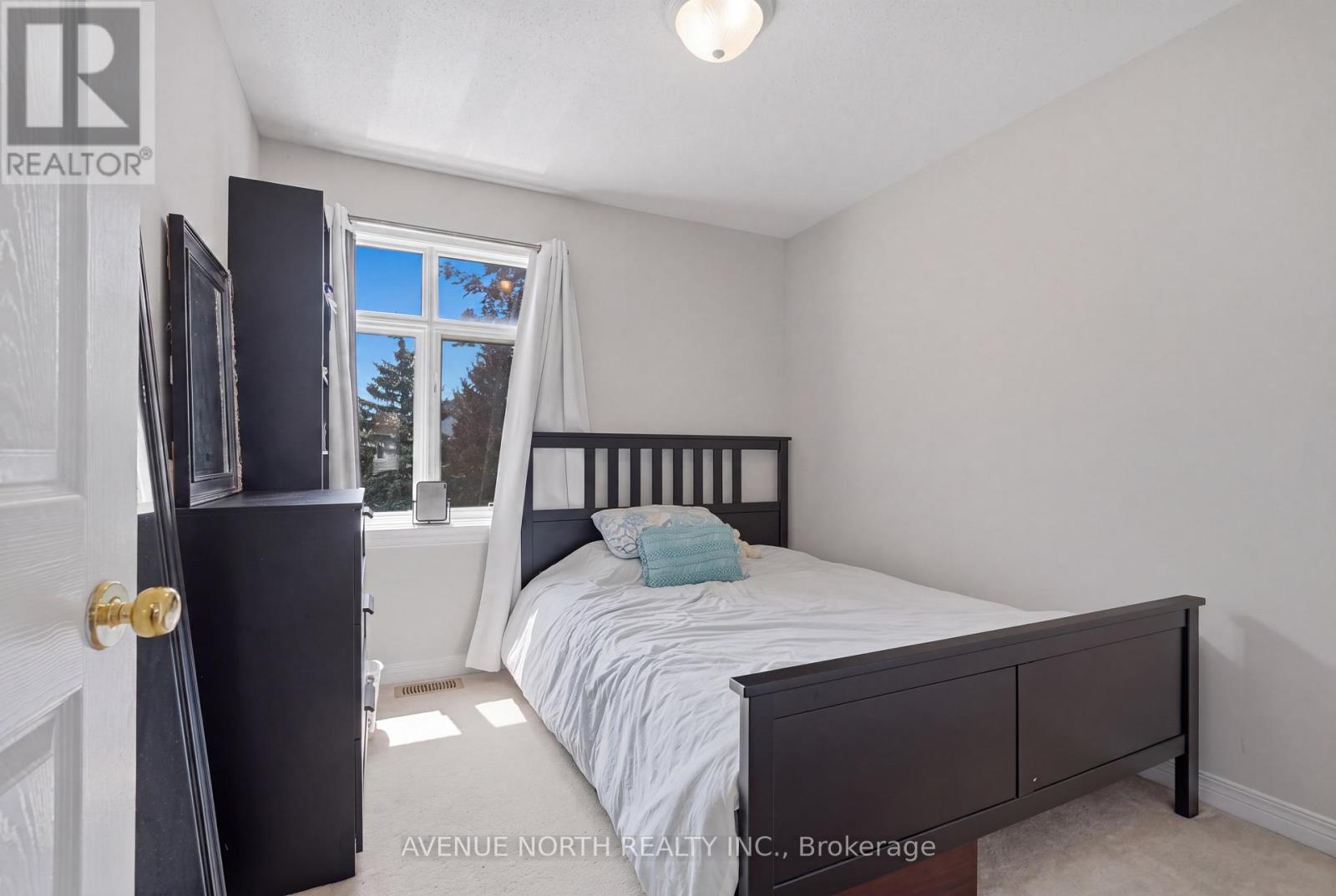 276 WINDHURST DRIVE - Image 11