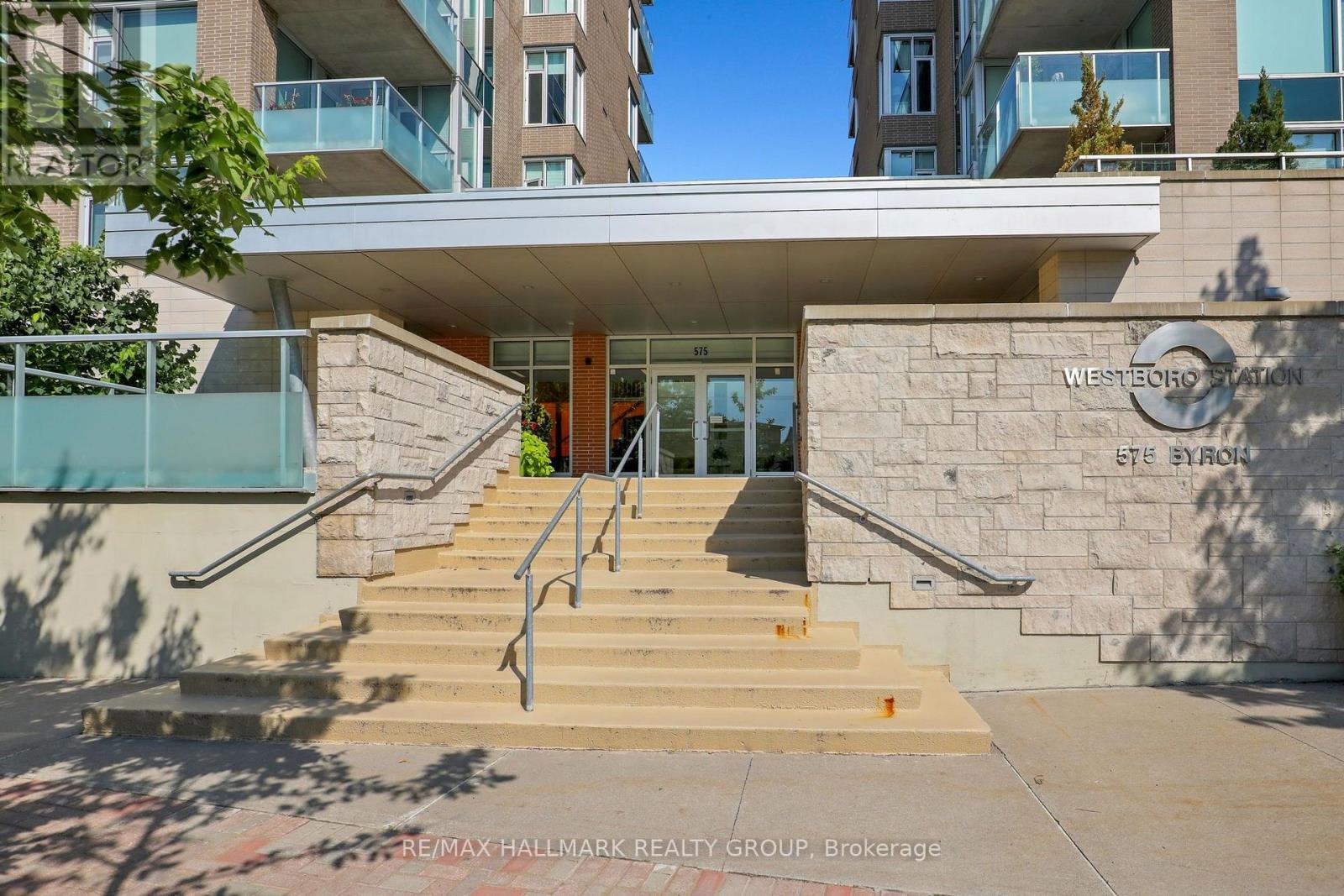 #411 575 BYRON AVENUE - 1