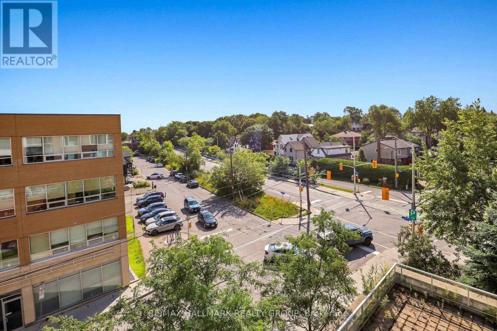 #411 575 BYRON AVENUE - 16