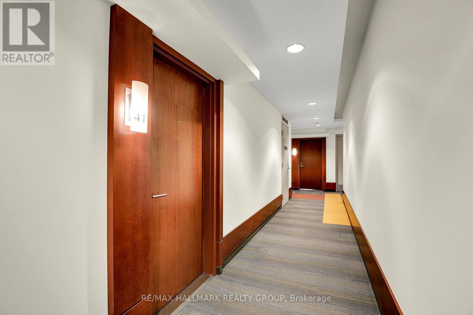 #411 575 BYRON AVENUE - 3