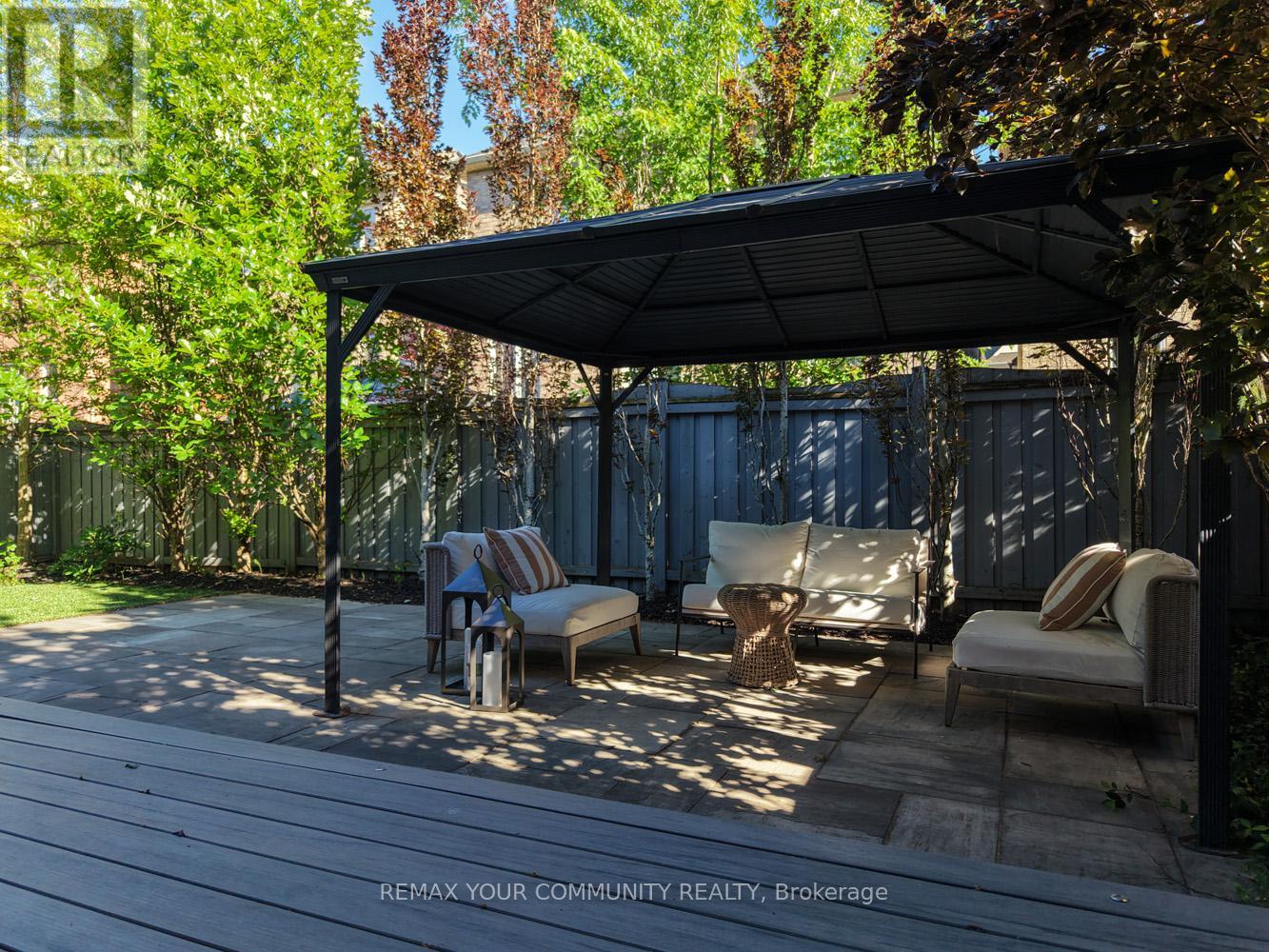 37 HERON HOLLOW AVENUE - 42