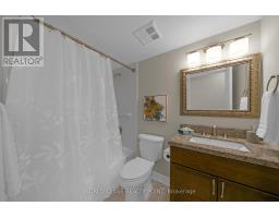 201 - 40 Harding Boulevard, Richmond Hill, ON L4C9S5 Photo 14