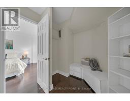 201 - 40 Harding Boulevard, Richmond Hill, ON L4C9S5 Photo 9