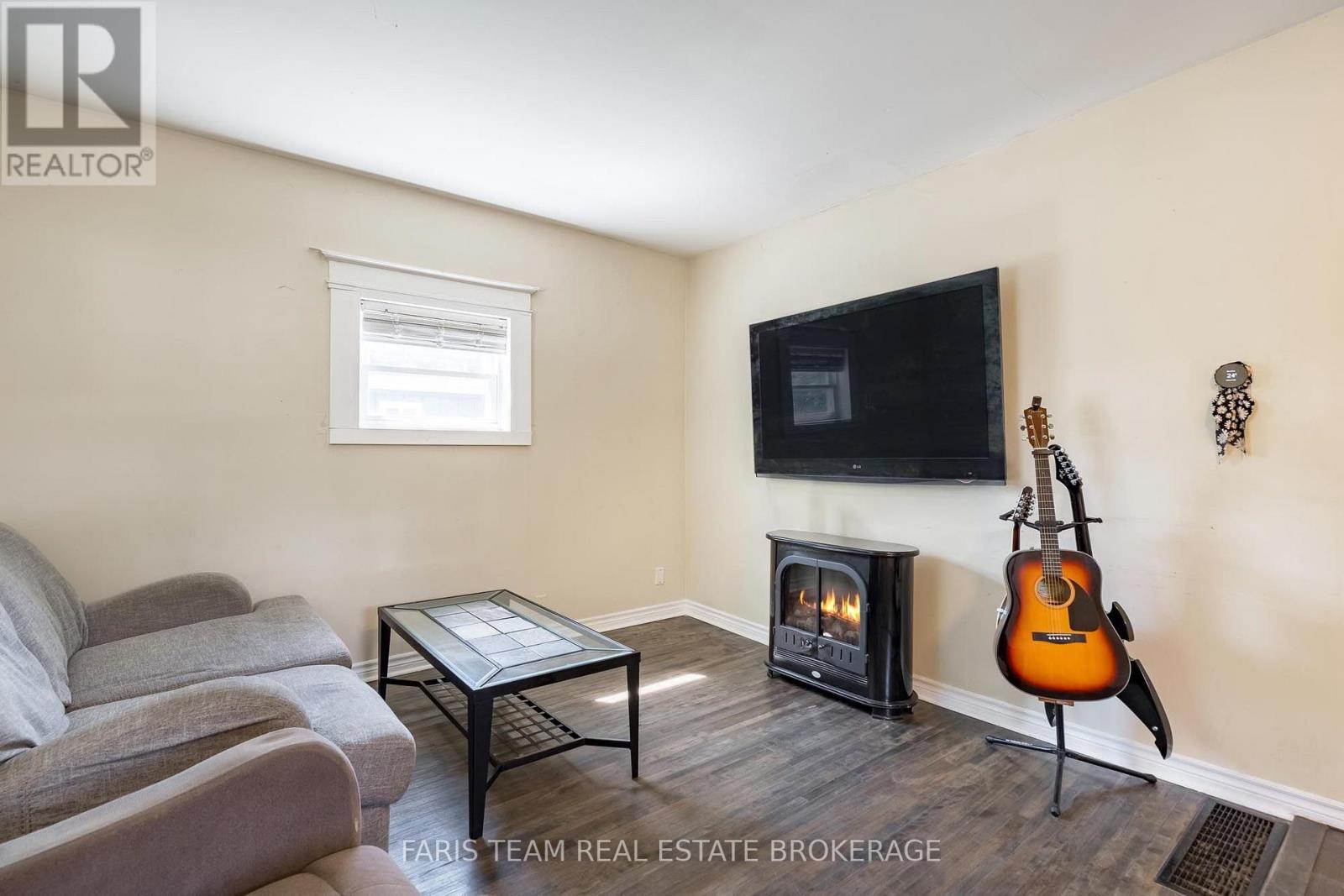 275 GILL STREET - 9