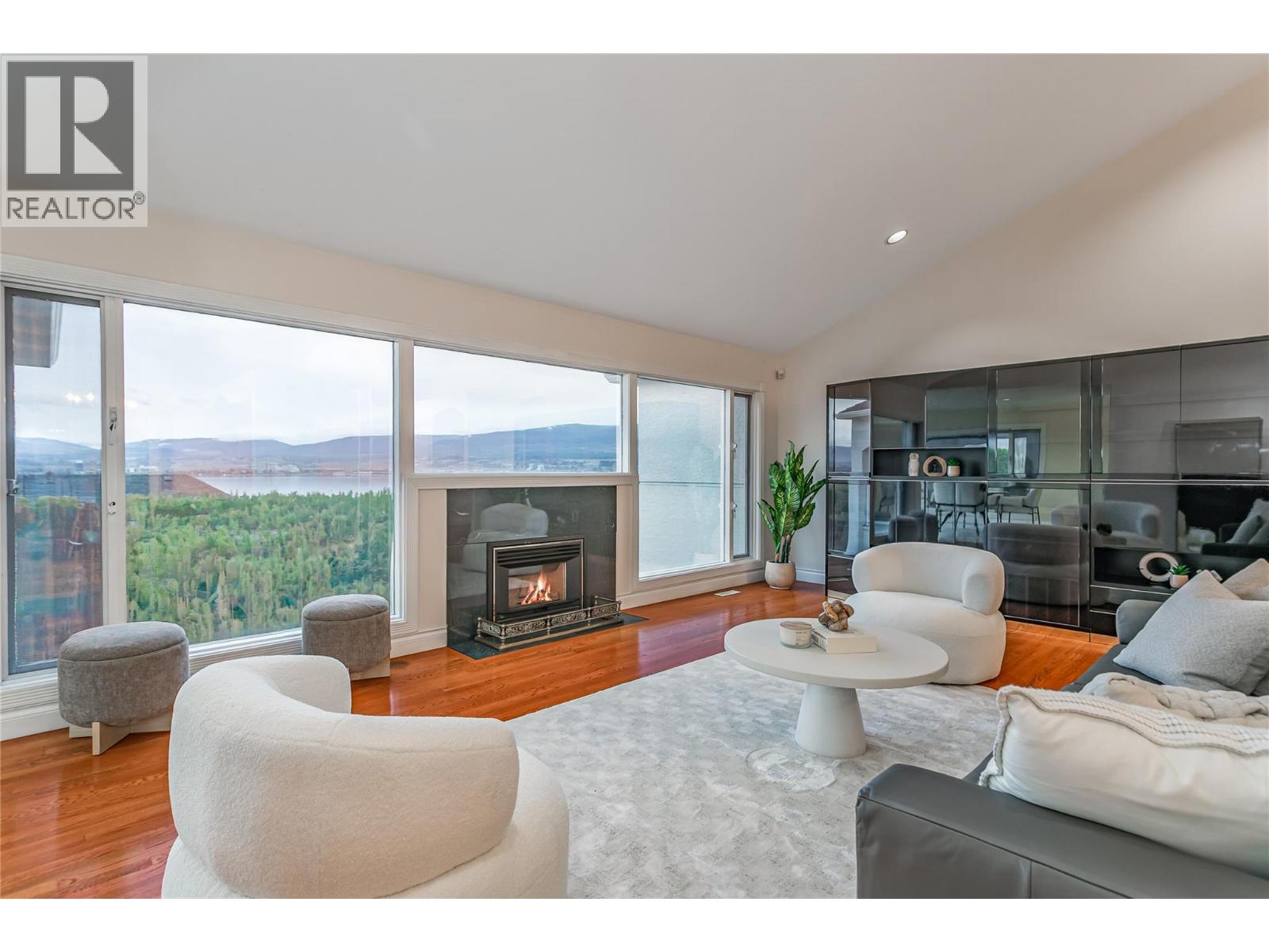 2545 Campbell Road - 10
