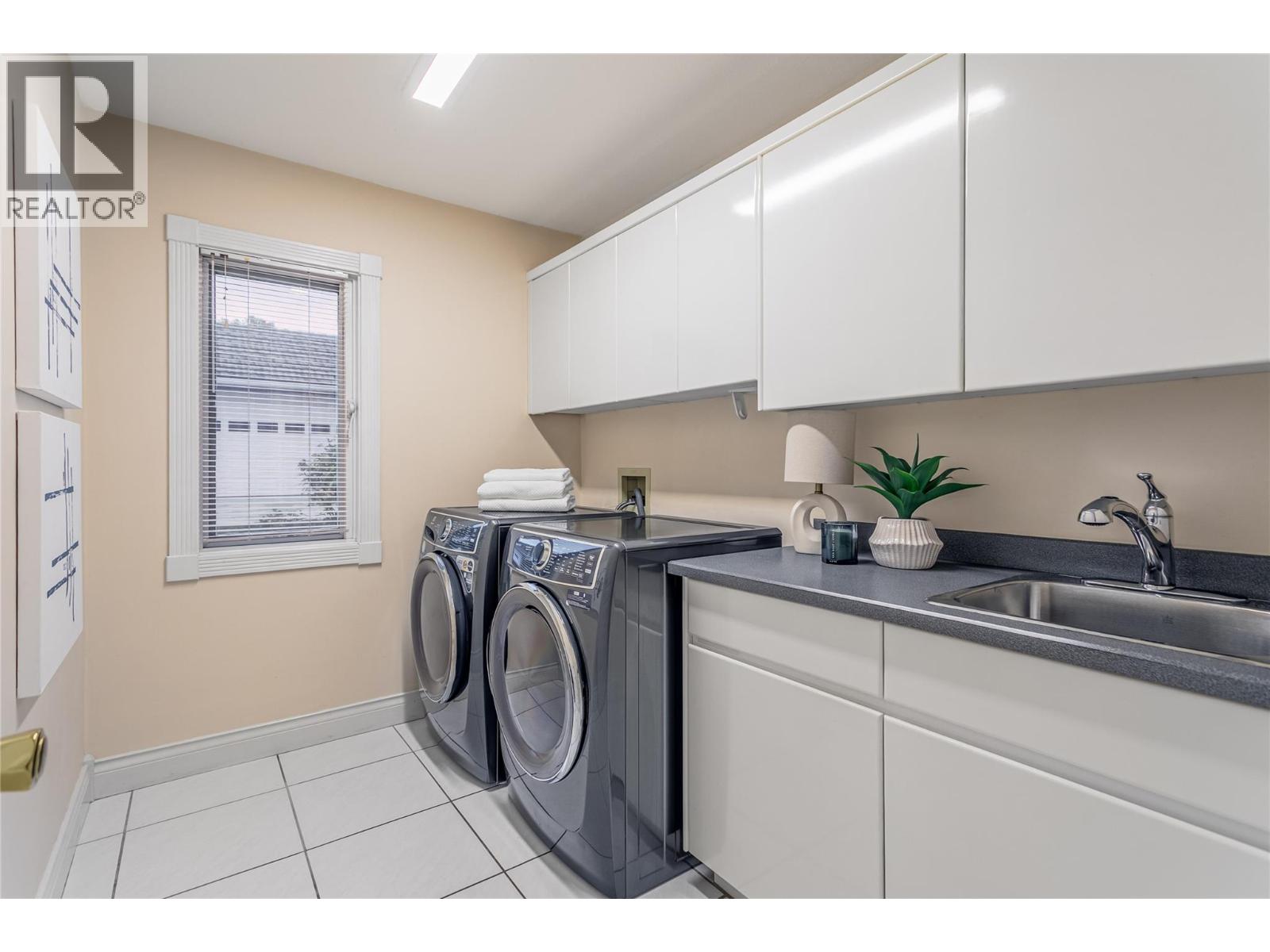 2545 Campbell Road - 26