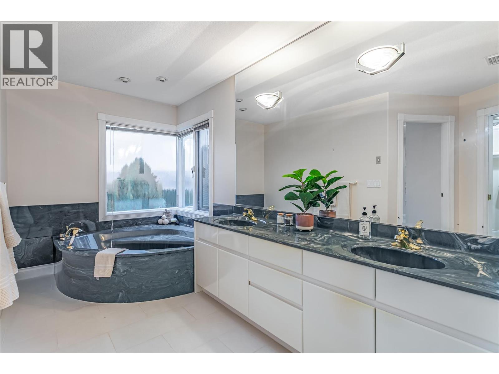 2545 Campbell Road - 25