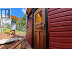 1768 Victoria Avenue, Windermere, BC V0B2L2 Photo 32