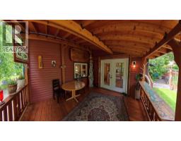 1768 Victoria Avenue, Windermere, BC V0B2L2 Photo 34