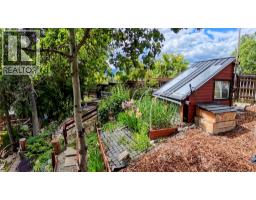1768 Victoria Avenue, Windermere, BC V0B2L2 Photo 33