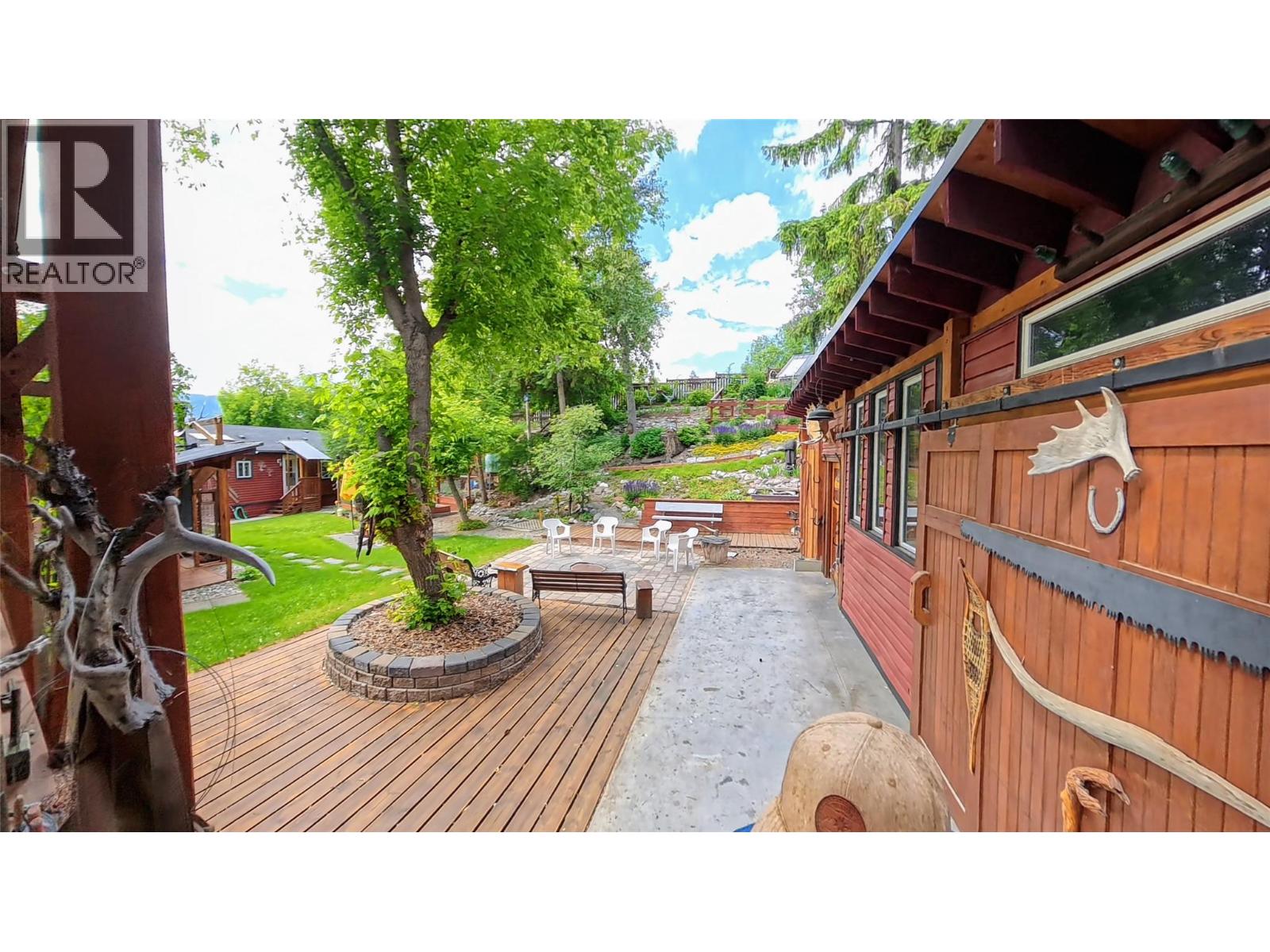 1768 Victoria Avenue - 16
