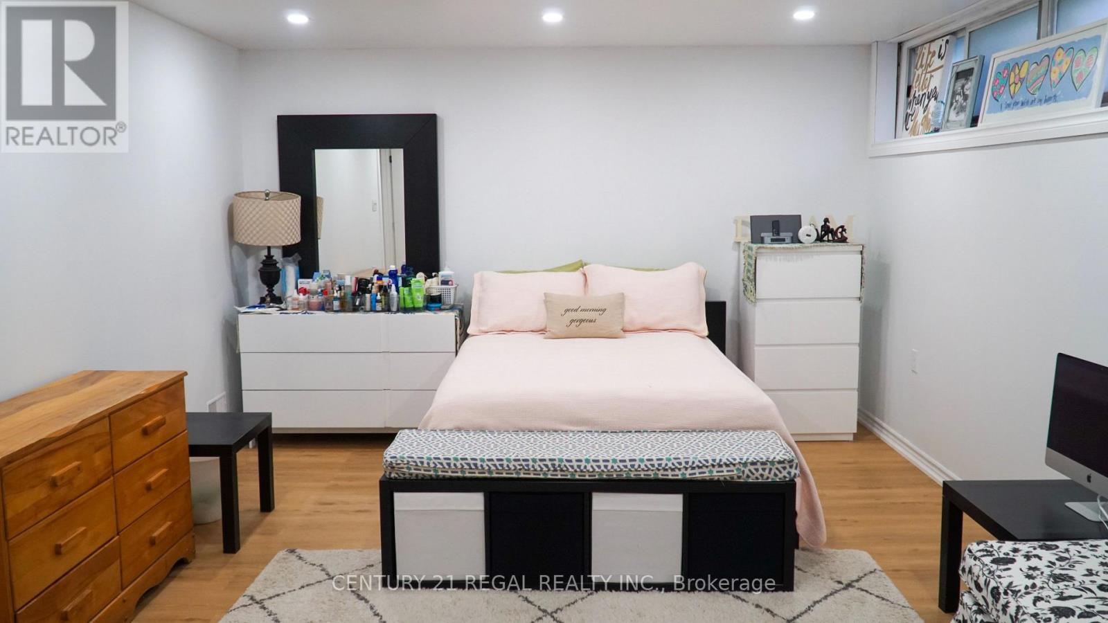 1507 PHARMACY AVENUE - 8