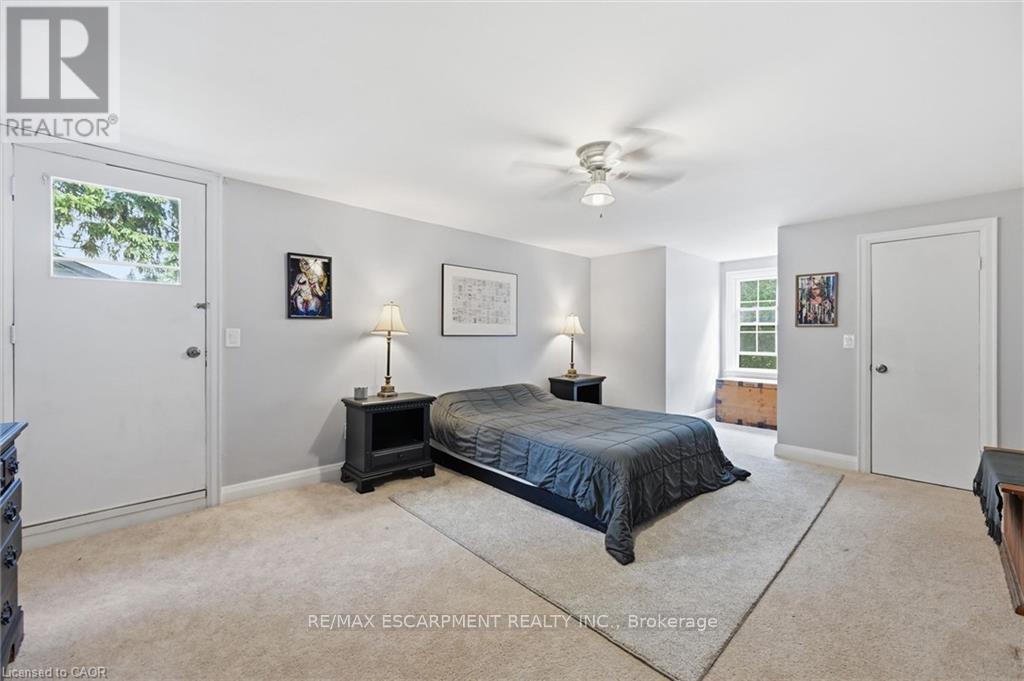 938 CLOVERLEAF DRIVE - 19