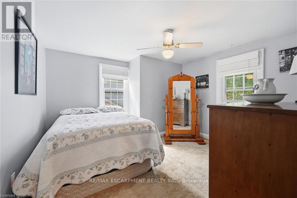938 CLOVERLEAF DRIVE - 21