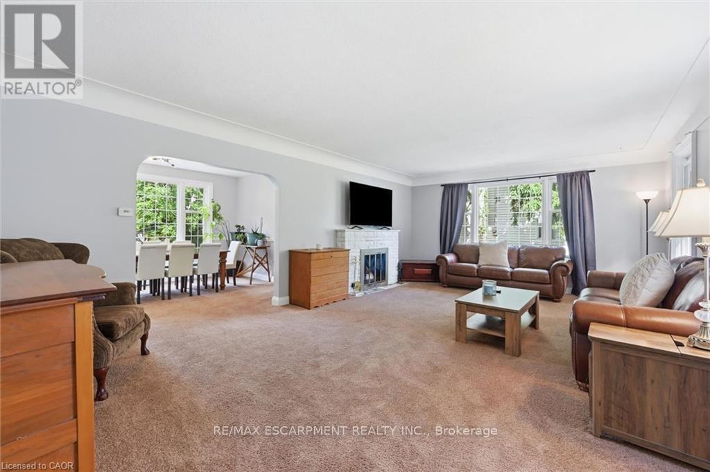 938 CLOVERLEAF DRIVE - 4