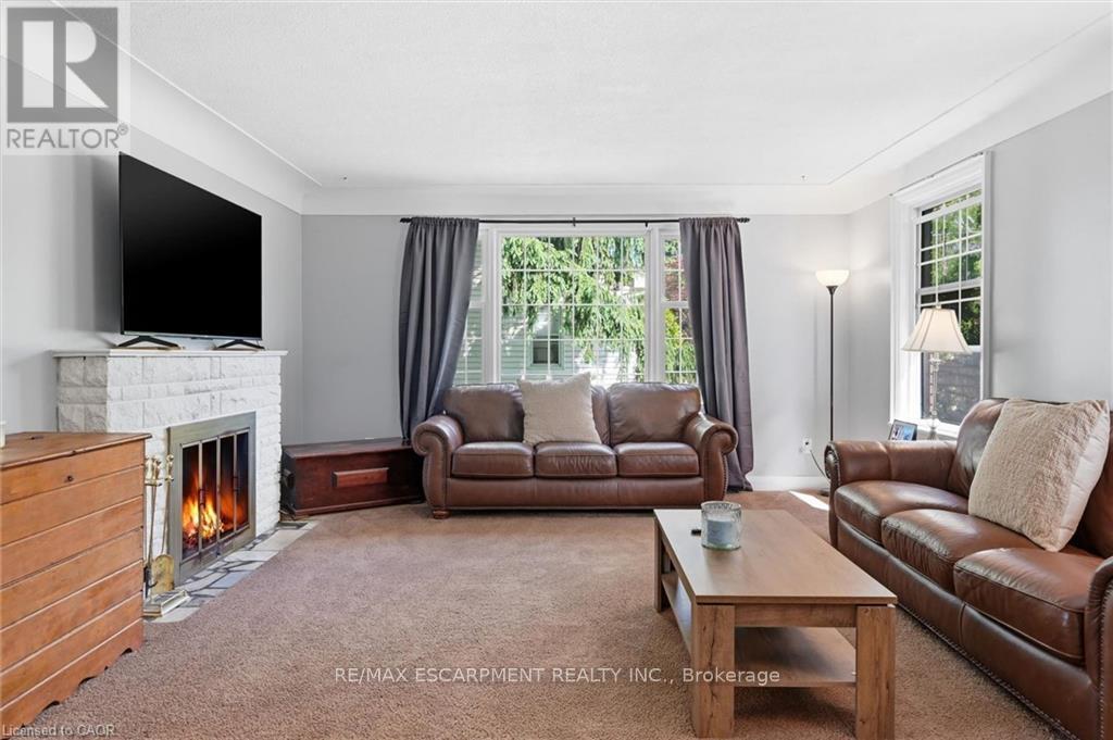 938 CLOVERLEAF DRIVE - 5