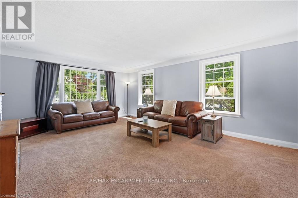 938 CLOVERLEAF DRIVE - 6