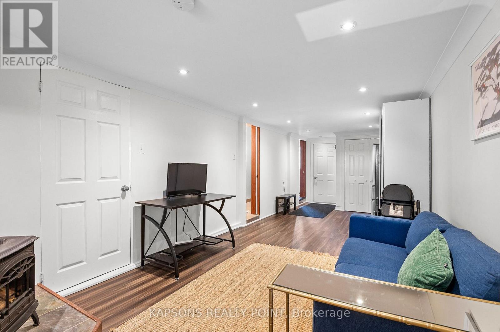 1255 WOODHILL COURT - Image 9