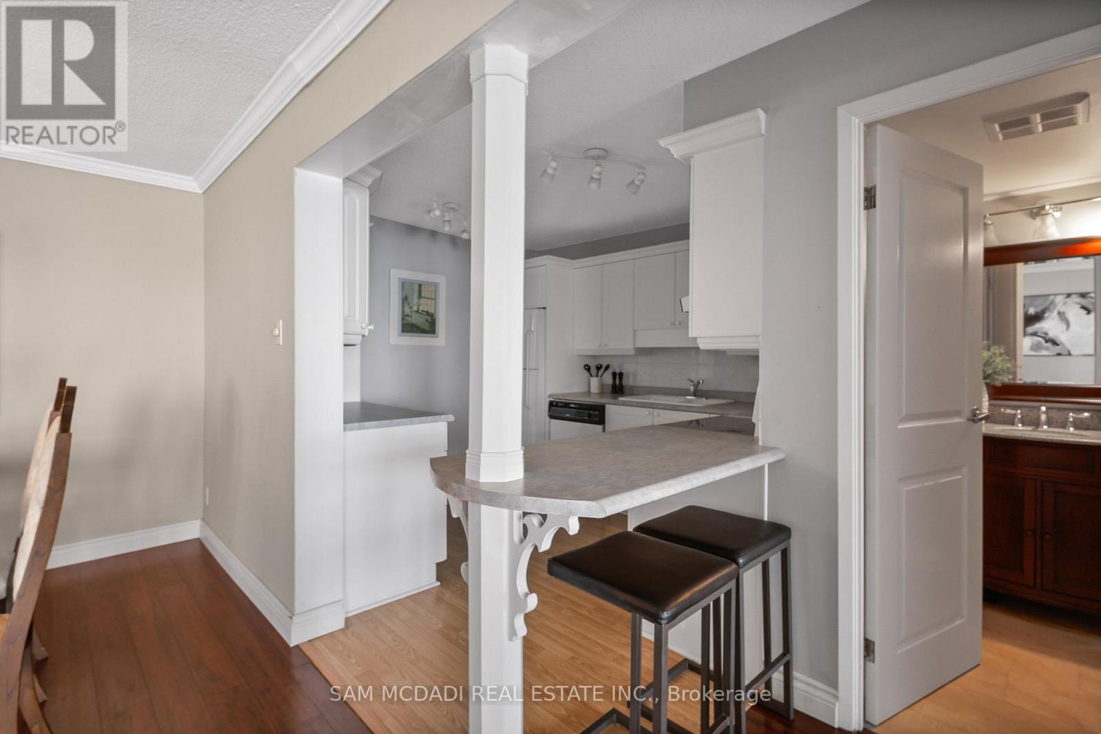 #1105 5280 LAKESHORE ROAD - 27