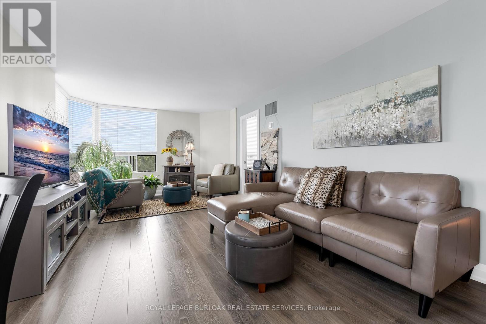 #509 1270 MAPLE CROSSING BOULEVARD - Image 4
