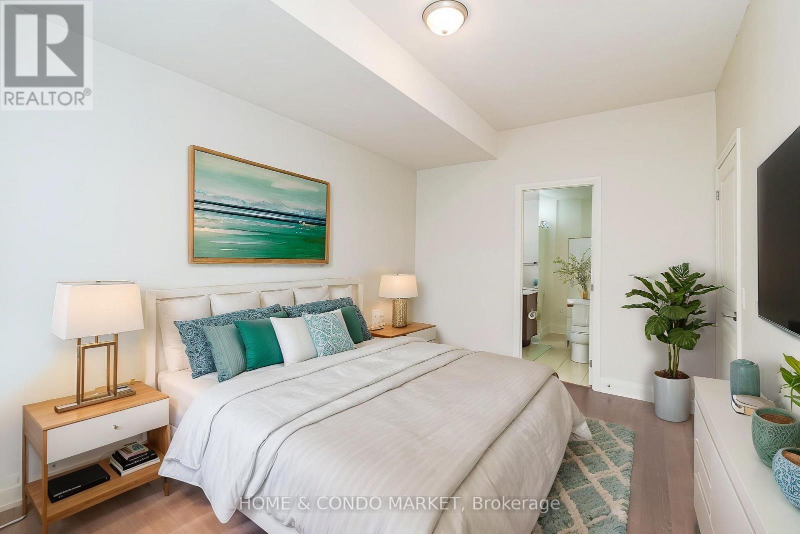 #315 1 HURONTARIO STREET - 16