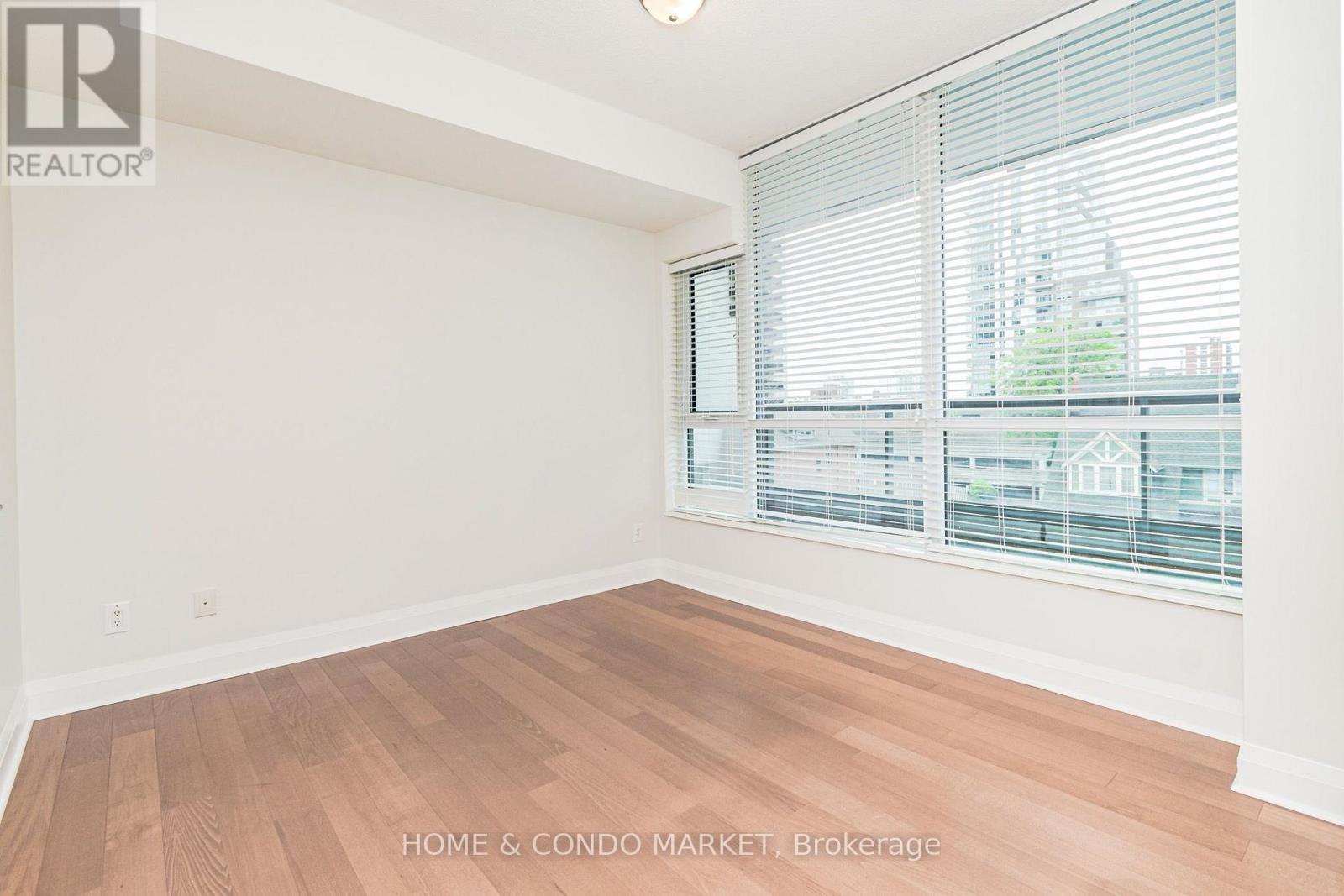 #315 1 HURONTARIO STREET - Image 21