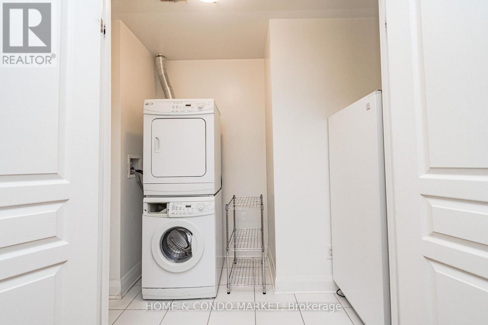 #315 1 HURONTARIO STREET - Image 22
