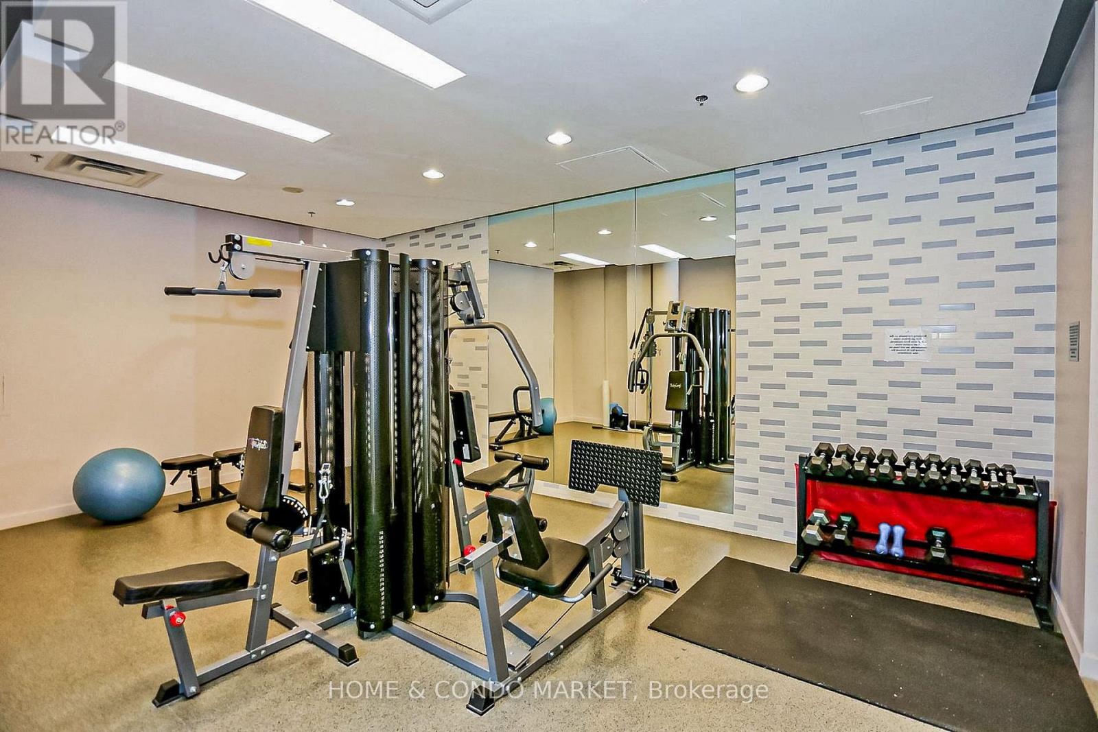 #315 1 HURONTARIO STREET - Image 27