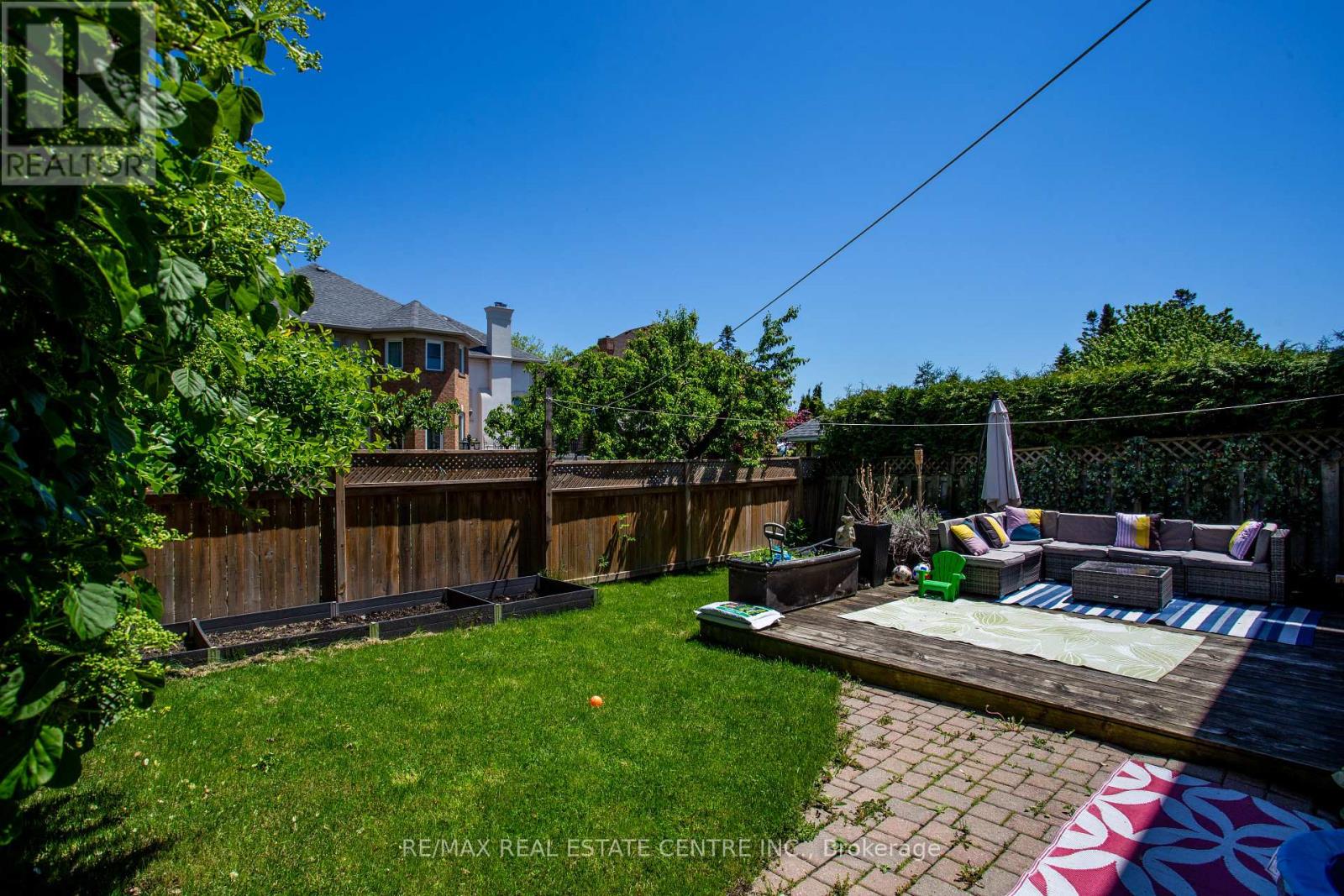 4386 CURIA CRESCENT - 26