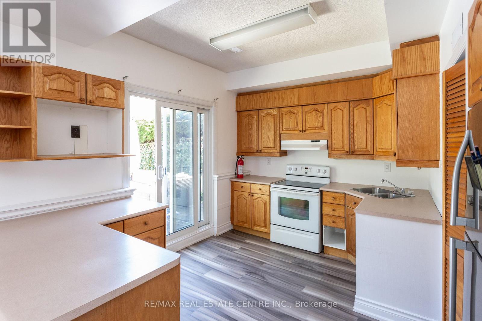 4386 CURIA CRESCENT - 18