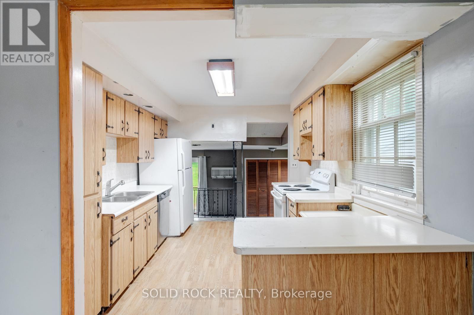 8699 DALE ROAD - 10