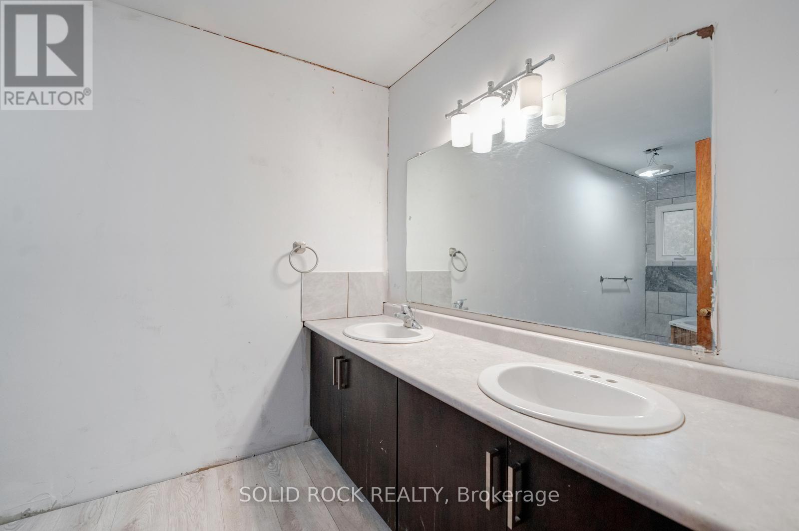 8699 DALE ROAD - 14