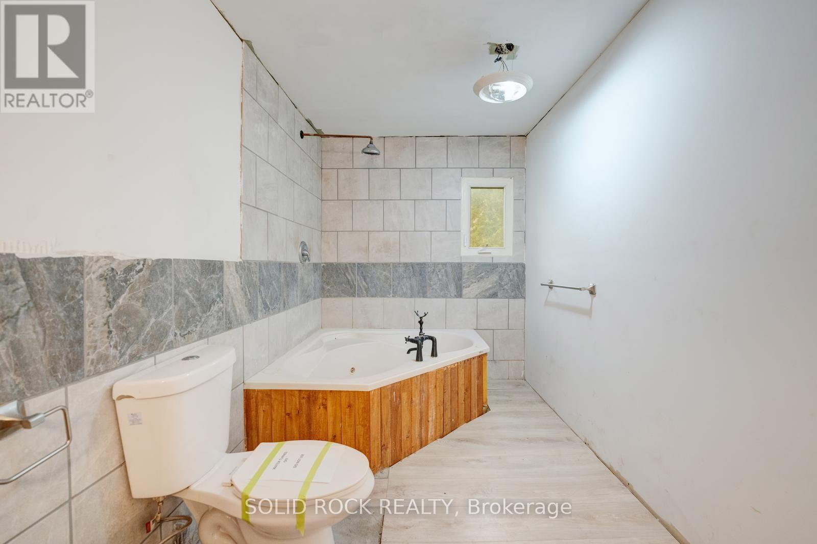 8699 DALE ROAD - 15