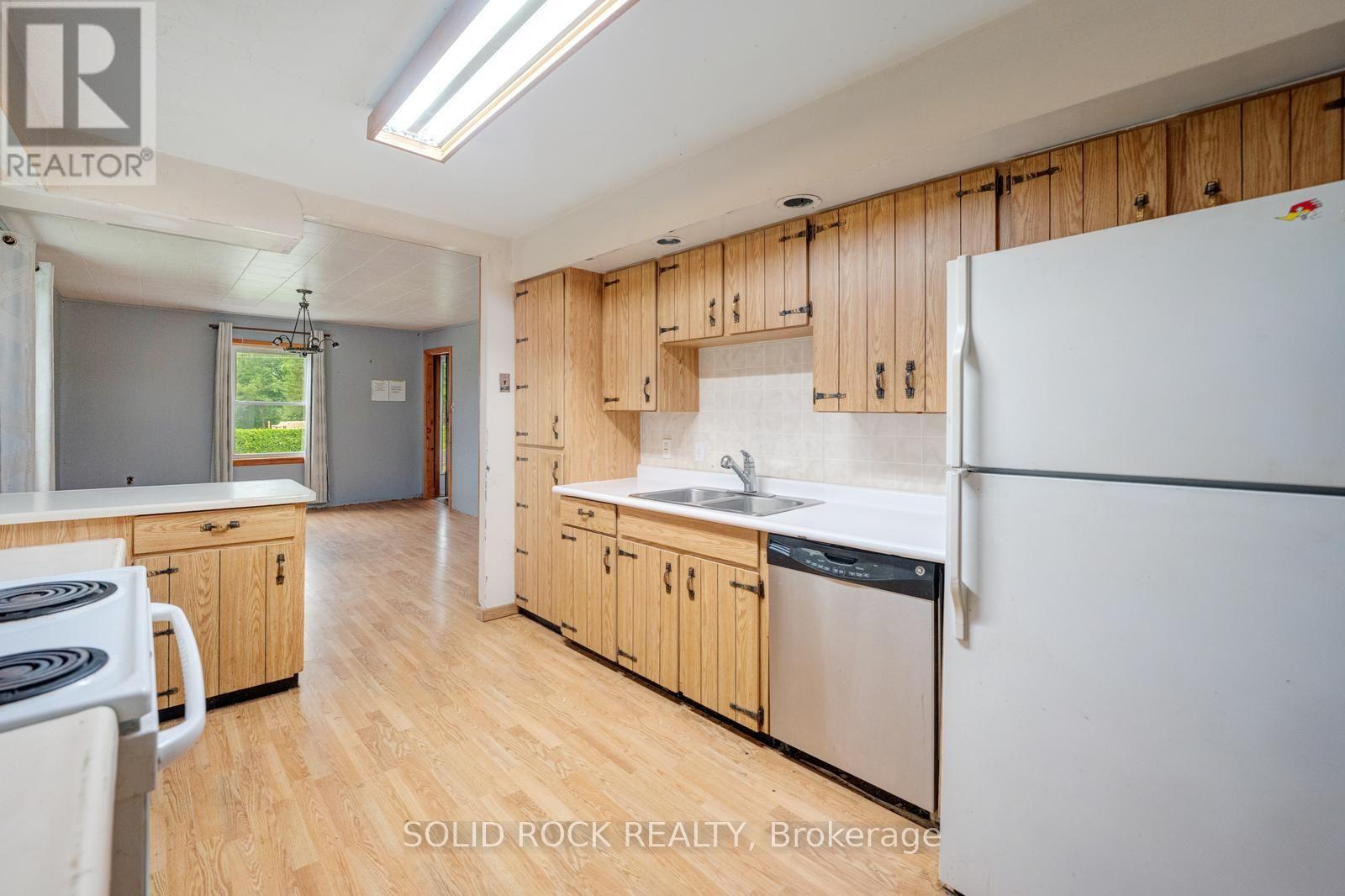 8699 DALE ROAD - 9