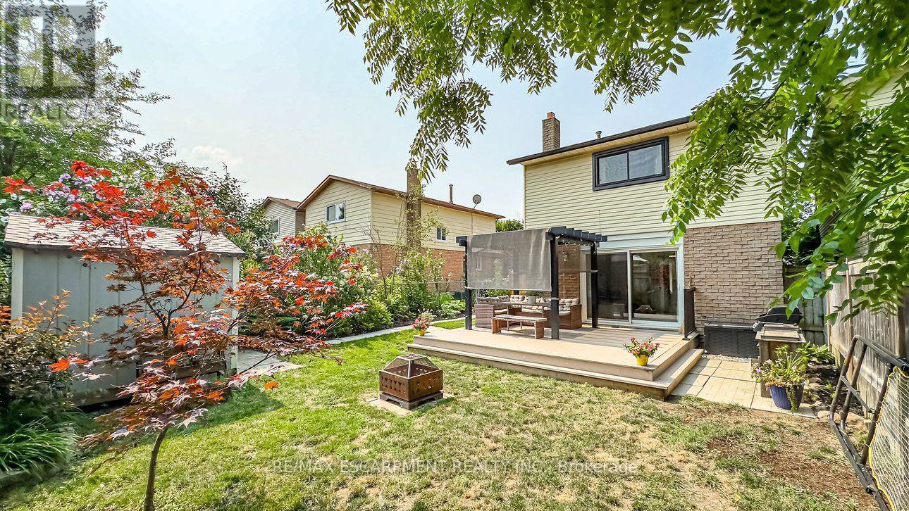4 BALMORAL COURT - 44