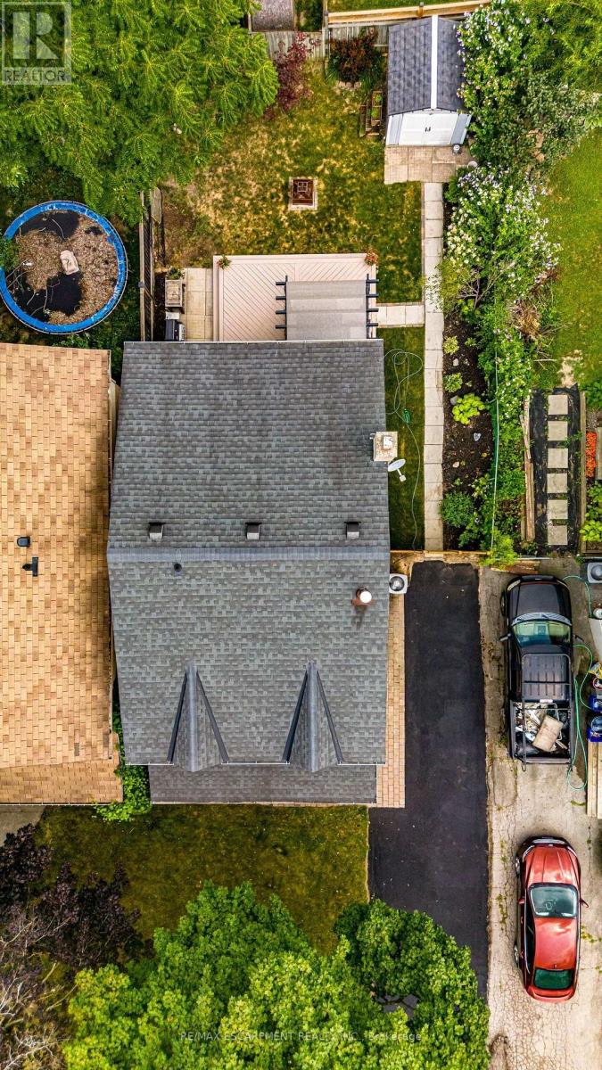 4 BALMORAL COURT - 45