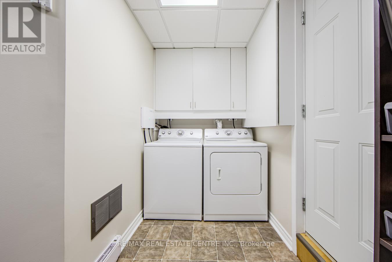 9438 WELLINGTON RD 42 ROAD - Image 40
