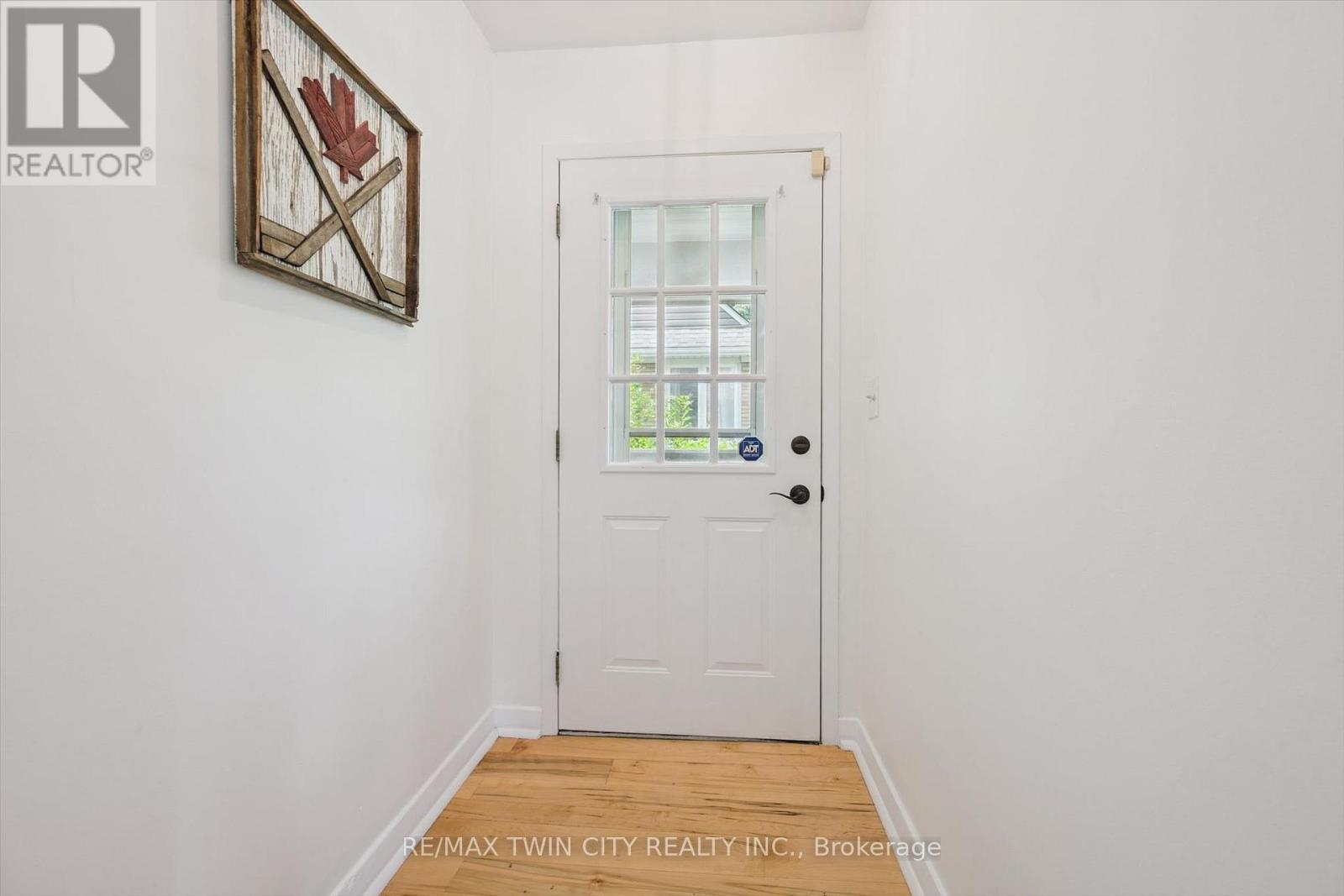 129 FLORENCE AVENUE - 10