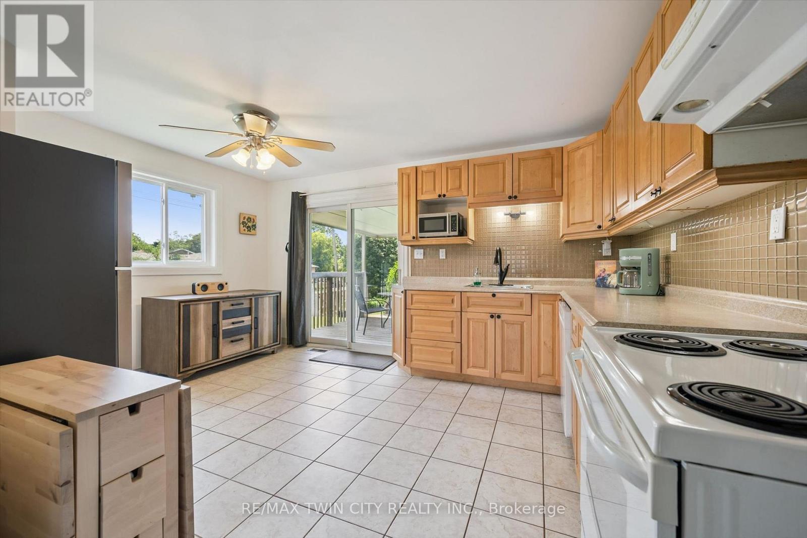 129 FLORENCE AVENUE - 15