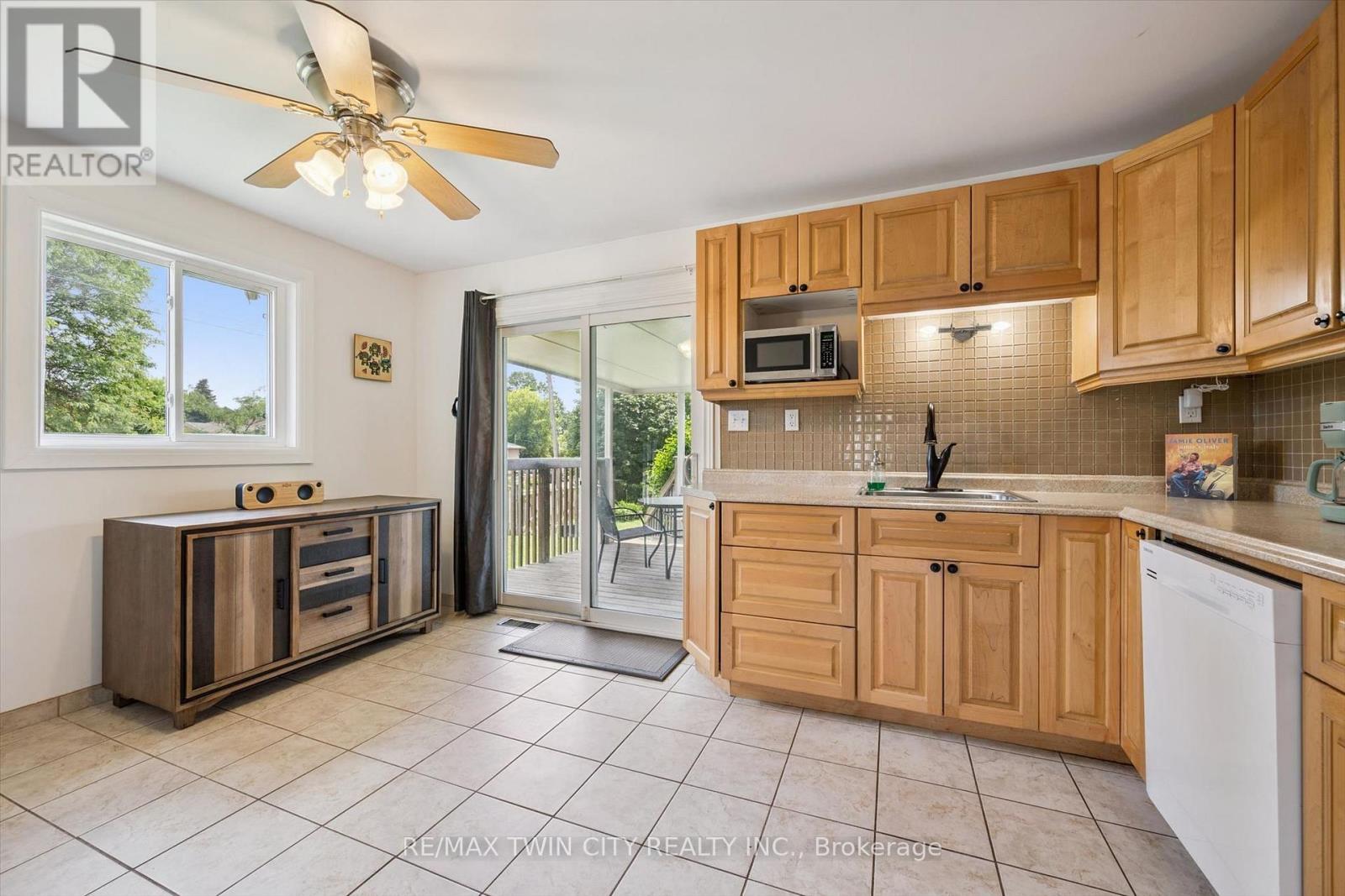 129 FLORENCE AVENUE - 16