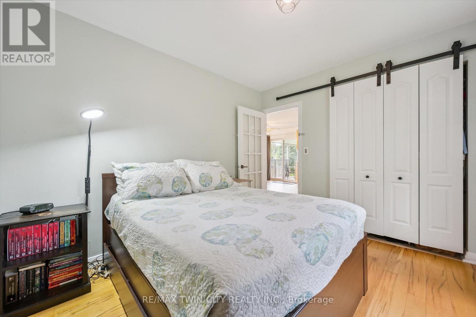 129 FLORENCE AVENUE - 24