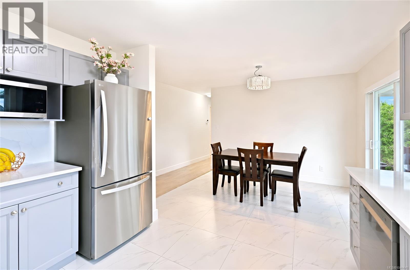 840 Inez Pl - Image 3