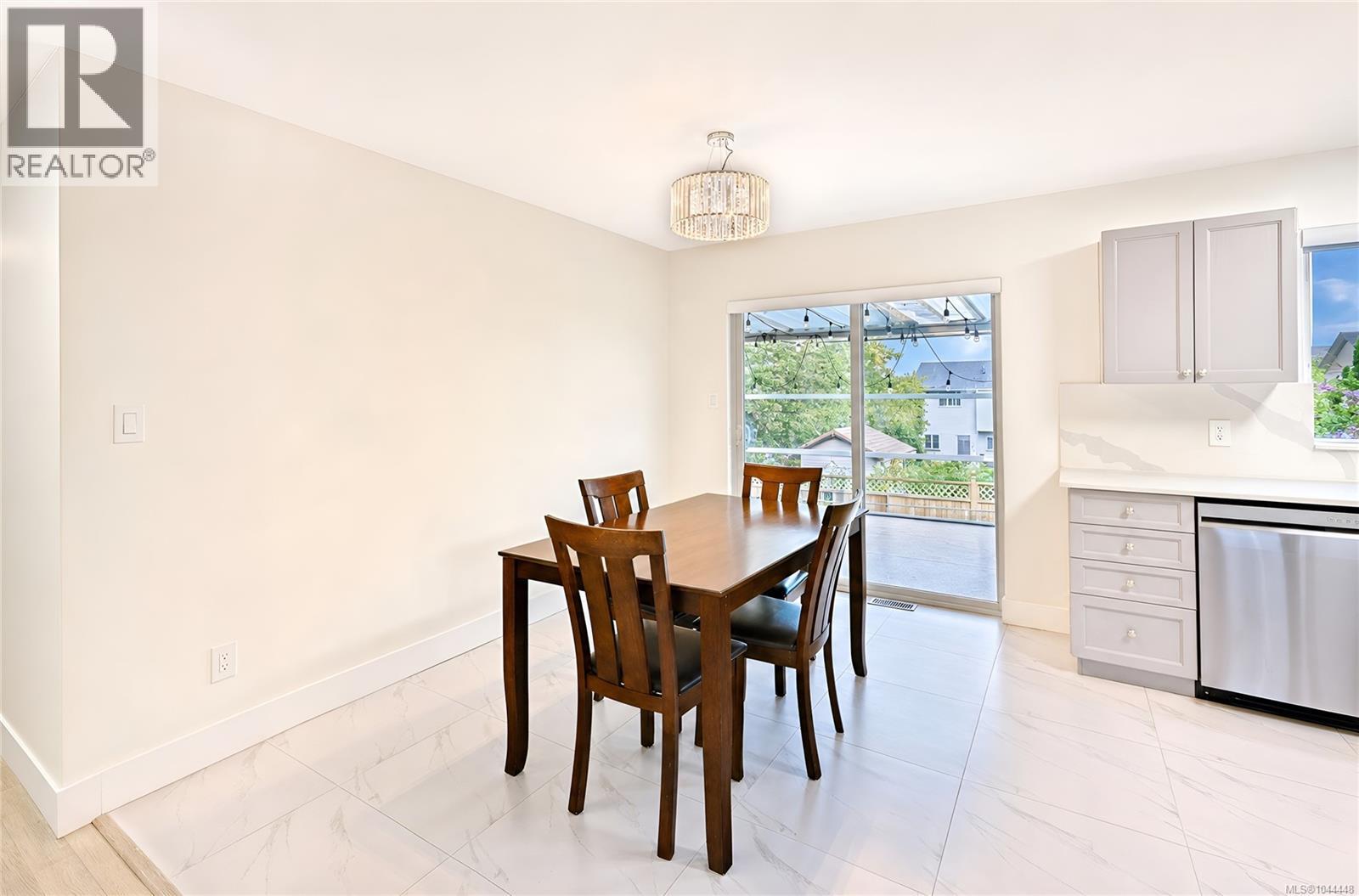840 Inez Pl - Image 5
