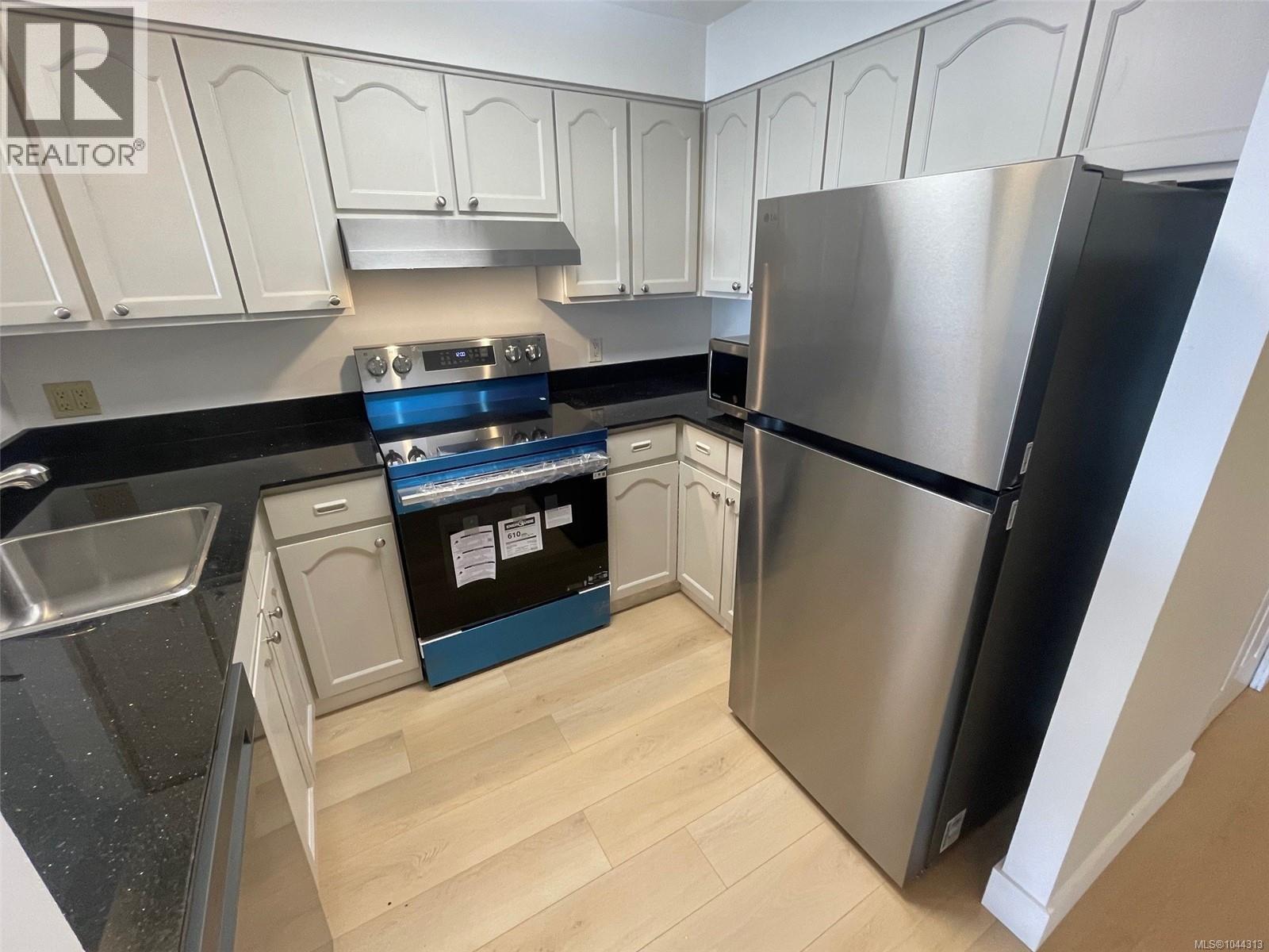 #209 30 Cavan St - 4